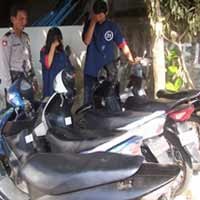 Pasangan Kumpul Kebo Nekat Gelapkan 5 motor