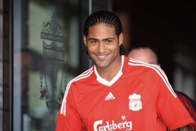 Johnson Salahkan Mourinho