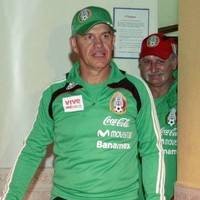 Skorsing Tiga Partai untuk Pelatih Meksiko