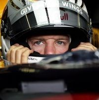 Vettel Kecewa Gagal Start di Posisi Depan