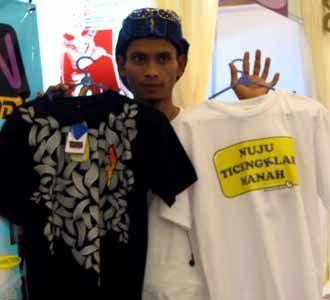 Lestarikan Sunda Lewat Distro