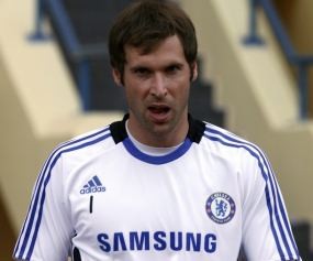 Jangan Lupa Helm-nya, Cech