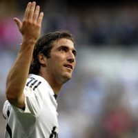 Higuain Menantang Rp 2,8 T