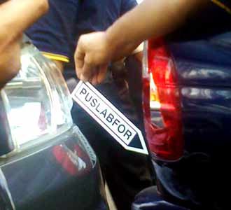 Reka Ulang Perampokan Mobil Cisco