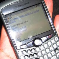 Hadapi BlackBerry, Pemerintah Harusnya Lebih Galak