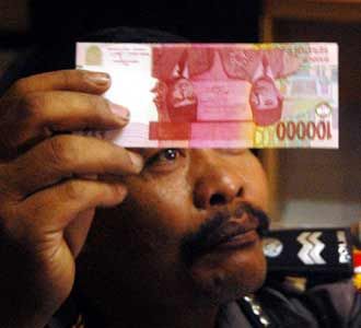 Pembuat dan Pengedar Upal Dibekuk