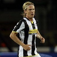 Juve Tunggu Barca Tawar Poulsen