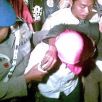 Endang Bujuk Susanto Agar Turun