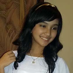 Opick Tak Bisa Lepas Dari Rachel Amanda