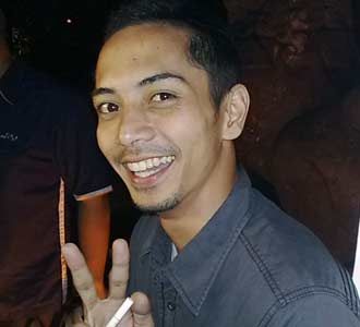 Gaya Cuek Fauzi Baadilah