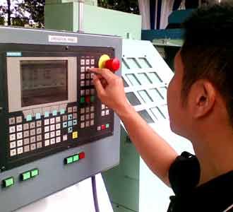 Obral Mesin Perkakas di Depperin