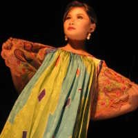 Indahnya Batik Abstrak Kontemporer