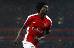 Saatnya Arsenal Melepas Adebayor? 