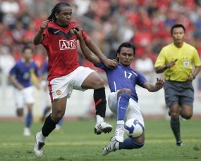 Sengit, Owen Menangkan Setan Merah