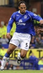 City Gagal Dapatkan Lescott