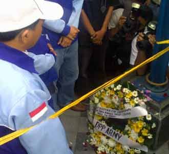 Massa SBY Berdoa untuk Korban Bom