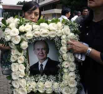 Jenazah Mackay Dibawa Dari RS Dharmais