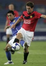 MU Menang 2-0, Owen Cetak Gol Lagi 