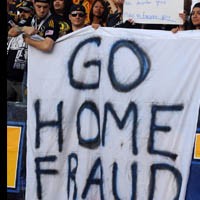 Beckham Dicaci, Galaxy Tahan Seri Milan