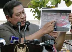 Permadi: Itu Foto Latihan Perang Kasus Poso 