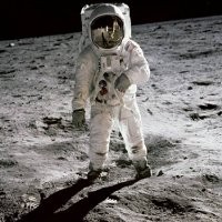 Google Earth Tawarkan Piknik ke Bulan