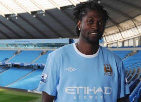 Adebayor Tak Cari Uang tapi Piala