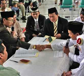 40 Pasang Pengantin Ikuti Nikah Massal