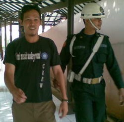 Merokok di Tempat Umum, 8 Orang Ditangkap 