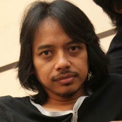 Dwiki Darmawan Bikin Budjana Tinggalkan GIGI