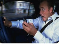 Amerika Larang Keras Pengemudi Berponsel