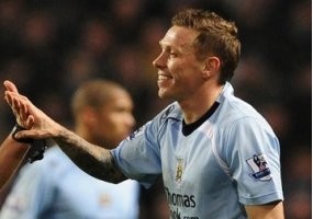 Bellamy Kecam Pengritik City