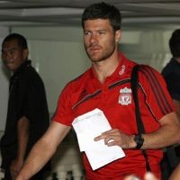 Pellegrini Masih Inginkan Alonso