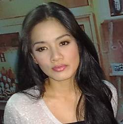 Titi Kamal Rajin Ganti Seprai Setelah Menikah