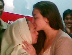 Sidang Cerai Manohara di Malaysia 2 Agustus