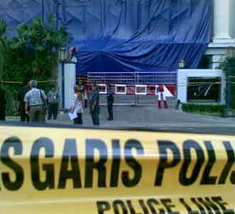 Ritz-Carlton Berselimut Terpal