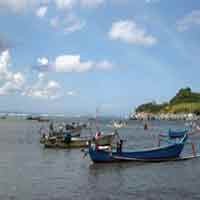 BMKG: Waspadai Gelombang Tinggi di Samudra Hindia 