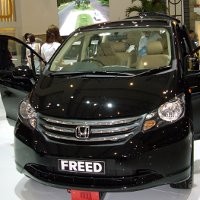 Freed Raja Stand Honda