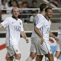 MU Susah Payah Tundukkan Seoul