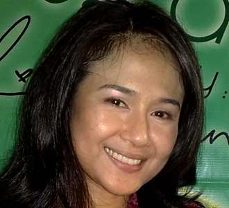 Ria Irawan Buka Restoran Sehat