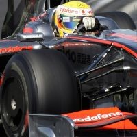 Hamilton Impikan Start di Depan 