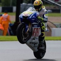 Kemajuan Yamaha Bikin Rossi Senang 