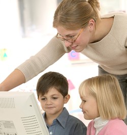 Yuk Sekolahkan Anak Sejak Dini!