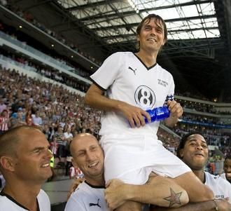 Cocu Pamit di Philips Stadion