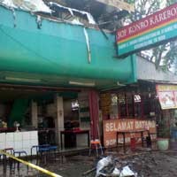 Api Diduga Berasal Dari Gas Bocor