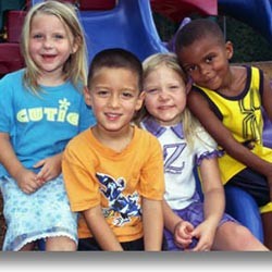 Door To Door Efektif Untuk Mensosialisasikan Pendidikan Anak