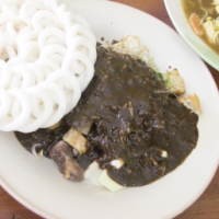 Ke Diwek Menebus Seporsi Rujak Cingur