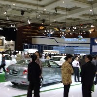 Target Produksi 1 Juta Mobil di 2011 Meleset