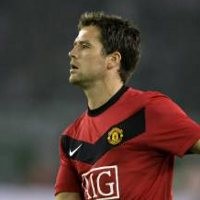 Owen Setara CR7, Becks, Cantona, Best dan Robson