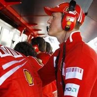 Schumi Pantas Isi Posisi Massa 