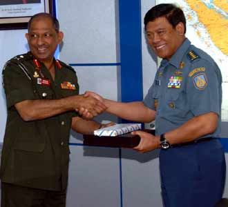 Kasal Terima Pasis Seskoad Srilanka